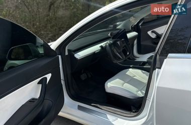 Седан Tesla Model 3 2019 в Луцьку