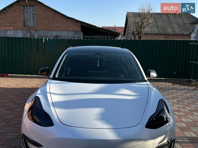 Седан Tesla Model 3 2021 в Хмельницком