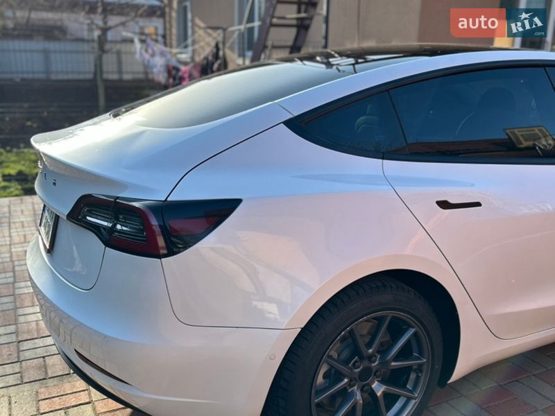 Седан Tesla Model 3 2021 в Хмельницком фото 6 Седан Tesla Model 3 2021 в Хмельницком