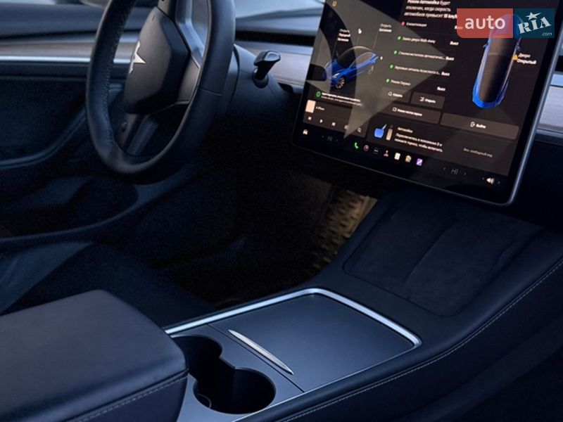 Седан Tesla Model 3 2022 в Ивано-Франковске