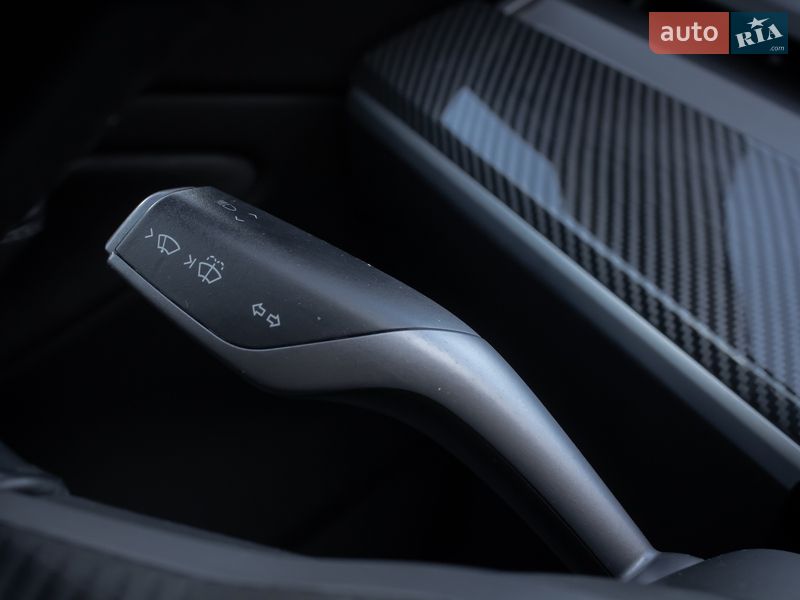 Седан Tesla Model 3 2018 в Киеве