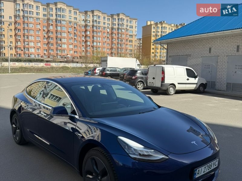 Седан Tesla Model 3 2018 в Киеве фото 11 Седан Tesla Model 3 2018 в Киеве