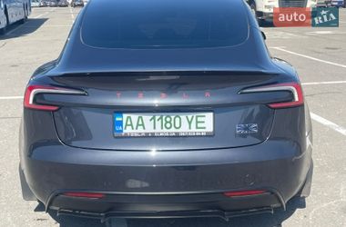 Седан Tesla Model 3 2024 в Киеве