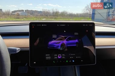 Седан Tesla Model 3 2023 в Кропивницком