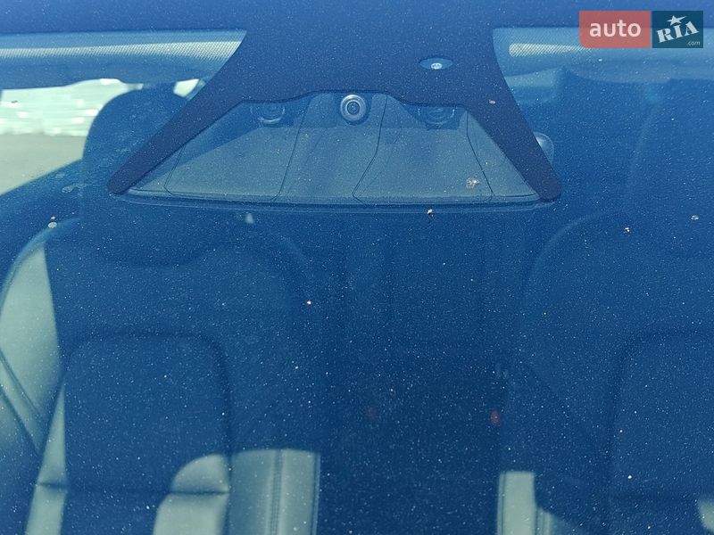 Седан Tesla Model 3 2023 в Кропивницком