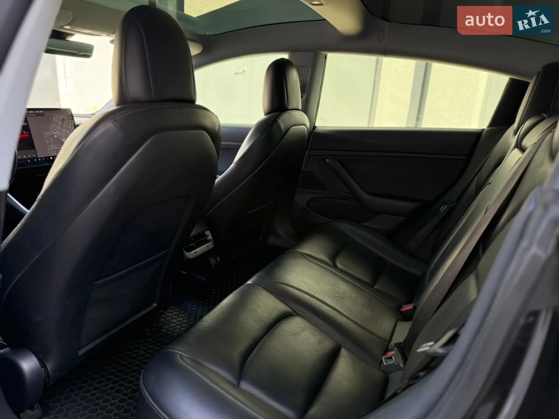 2019 Tesla Model 3 - мініатюра 10