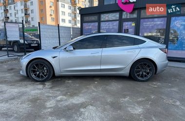 Седан Tesla Model 3 2018 в Виннице