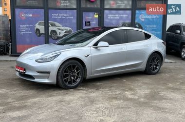 Седан Tesla Model 3 2018 в Вінниці