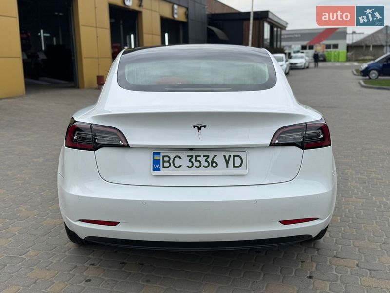 Седан Tesla Model 3 2019 в Самборе