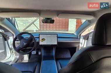 Седан Tesla Model 3 2020 в Белой Церкви