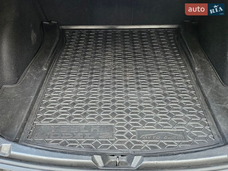 Седан Tesla Model 3 2018 в Дніпрі фото 9 Седан Tesla Model 3 2018 в Дніпрі