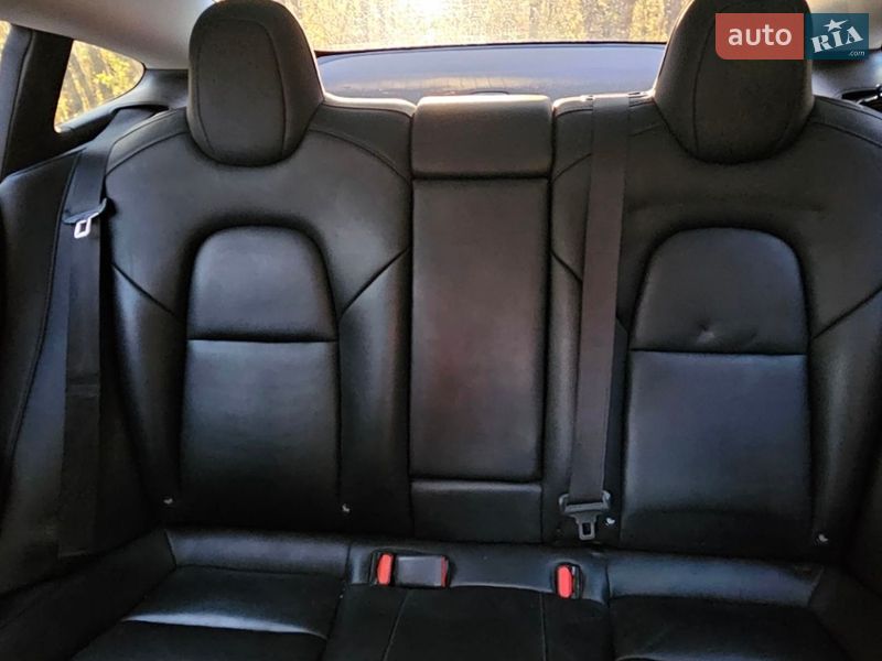 Седан Tesla Model 3 2018 в Дніпрі фото 20 Седан Tesla Model 3 2018 в Дніпрі