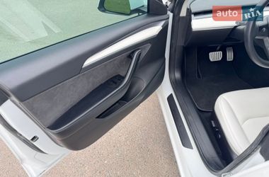 Седан Tesla Model 3 2022 в Києві