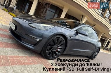 Седан Tesla Model 3 2022 в Києві