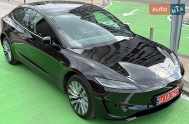 Седан Tesla Model 3 2024 в Києві