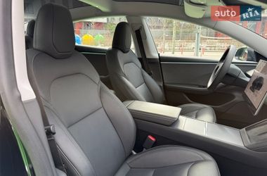 Седан Tesla Model 3 2024 в Києві