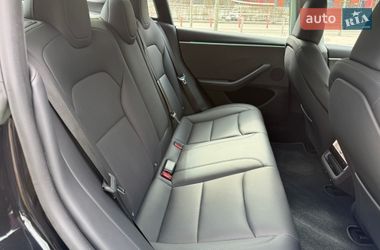 Седан Tesla Model 3 2024 в Києві