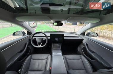 Седан Tesla Model 3 2024 в Києві
