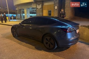 Седан Tesla Model 3 2023 в Днепре