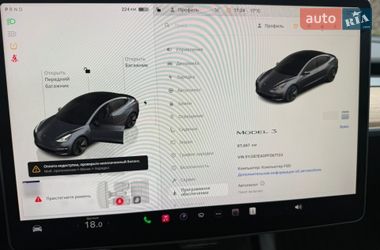 Седан Tesla Model 3 2023 в Днепре
