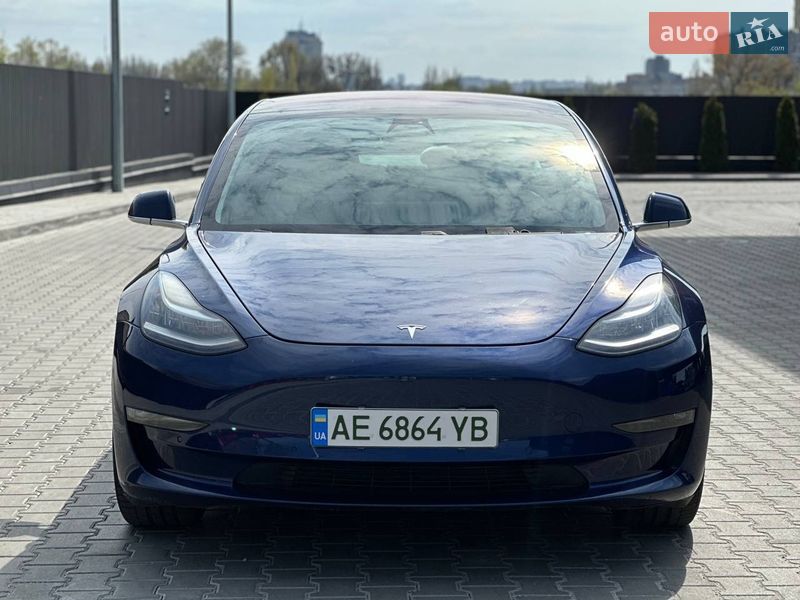 Седан Tesla Model 3 2018 в Днепре