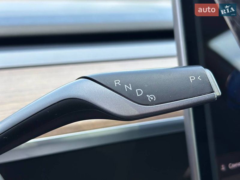 Седан Tesla Model 3 2018 в Днепре