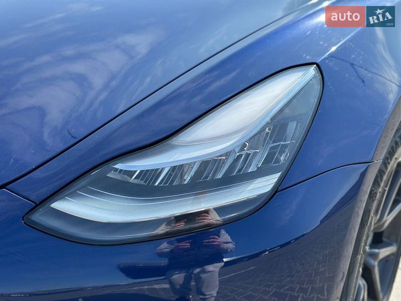 Седан Tesla Model 3 2018 в Днепре