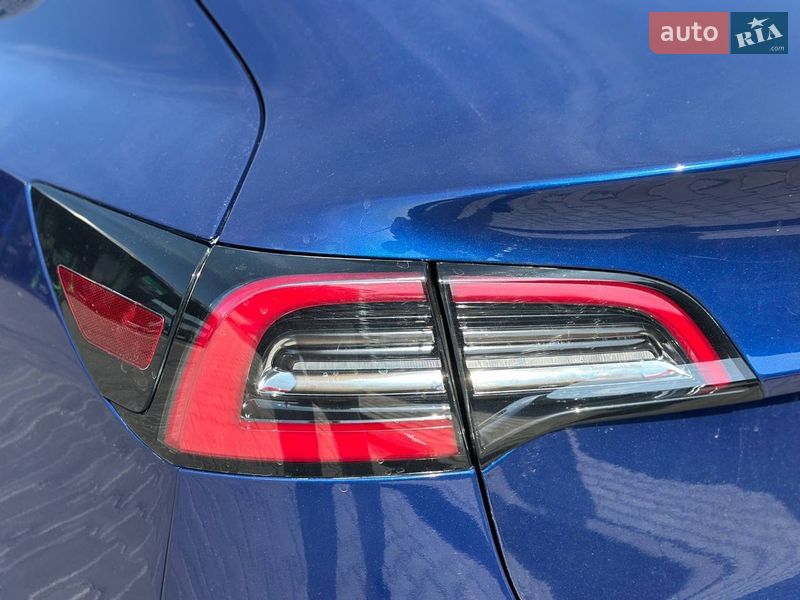 Седан Tesla Model 3 2018 в Днепре