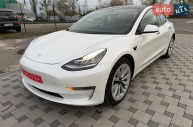 Седан Tesla Model 3 2022 в Киеве