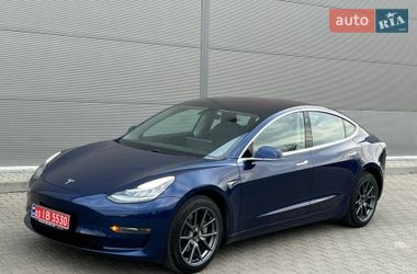 Седан Tesla Model 3 2018 в Киеве