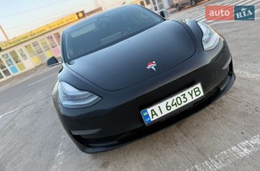 Седан Tesla Model 3 2019 в Ворзеле
