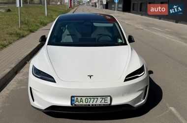 Седан Tesla Model 3 2024 в Києві