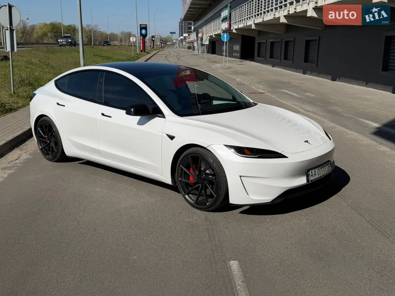 2024 Tesla Model Y - мініатюра 14