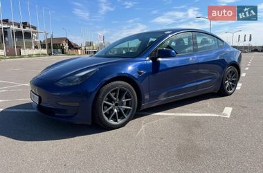Седан Tesla Model 3 2022 в Києві