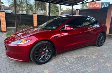 Седан Tesla Model 3 2024 в Львові