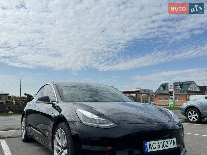 Седан Tesla Model 3 2019 в Луцьку