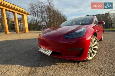 Седан Tesla Model 3 2018 в Ивано-Франковске