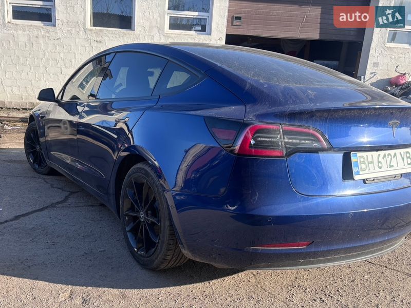Седан Tesla Model 3 2020 в Одесі