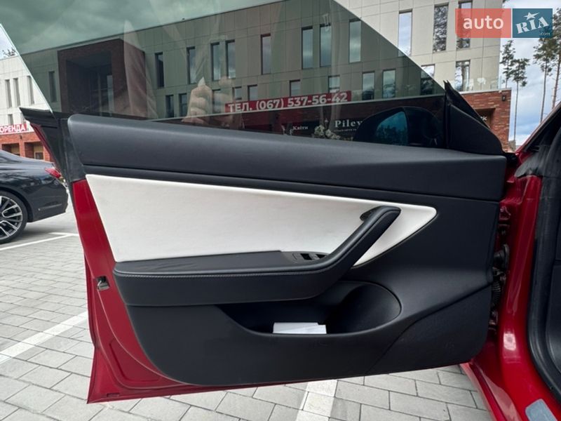 Седан Tesla Model 3 2018 в Гостомеле