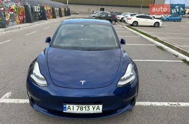 Седан Tesla Model 3 2020 в Києві