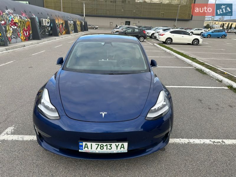 Tesla Model 3 2020