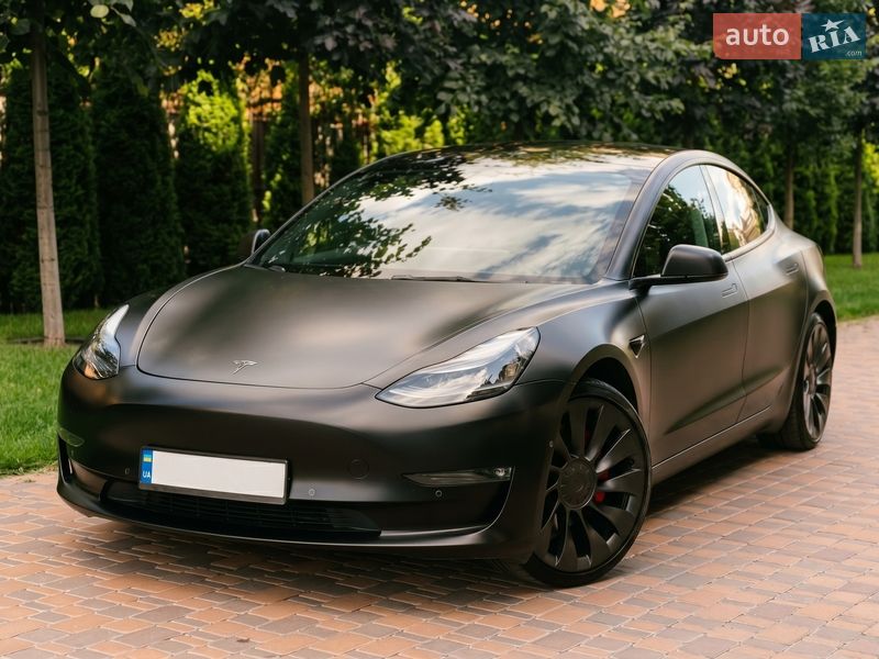 Tesla Model 3 2022