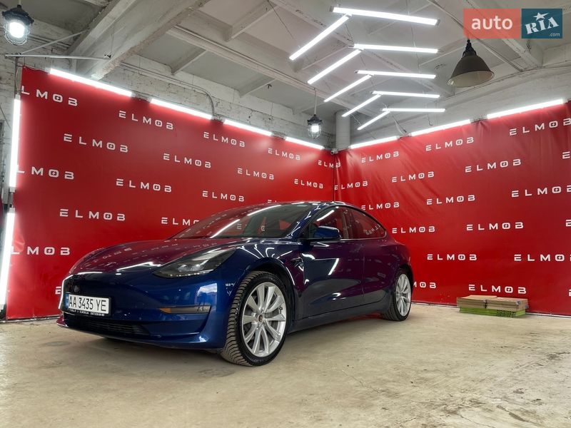 Седан Tesla Model 3 2022 в Києві