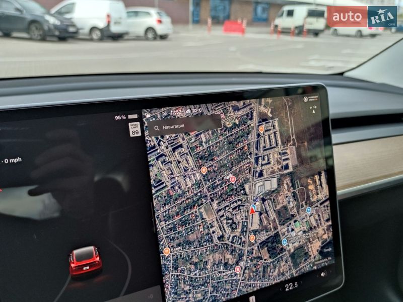 Седан Tesla Model 3 2022 в Киеве