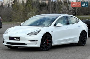 Седан Tesla Model 3 2019 в Кривому Розі