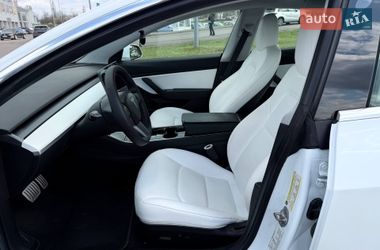 Седан Tesla Model 3 2019 в Кривому Розі