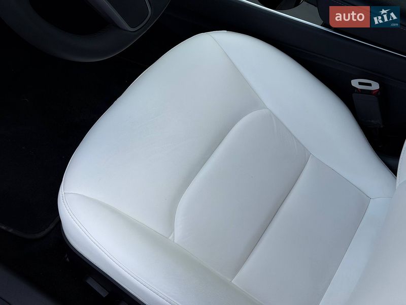 Седан Tesla Model 3 2019 в Кривому Розі