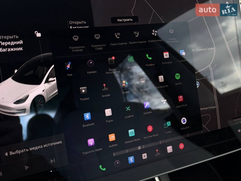 Седан Tesla Model 3 2019 в Кривому Розі