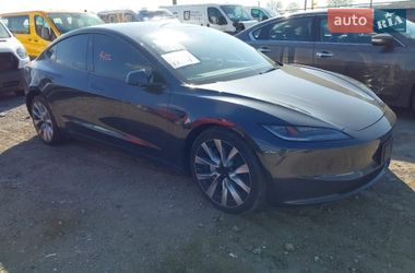 Tesla Model 3 2024