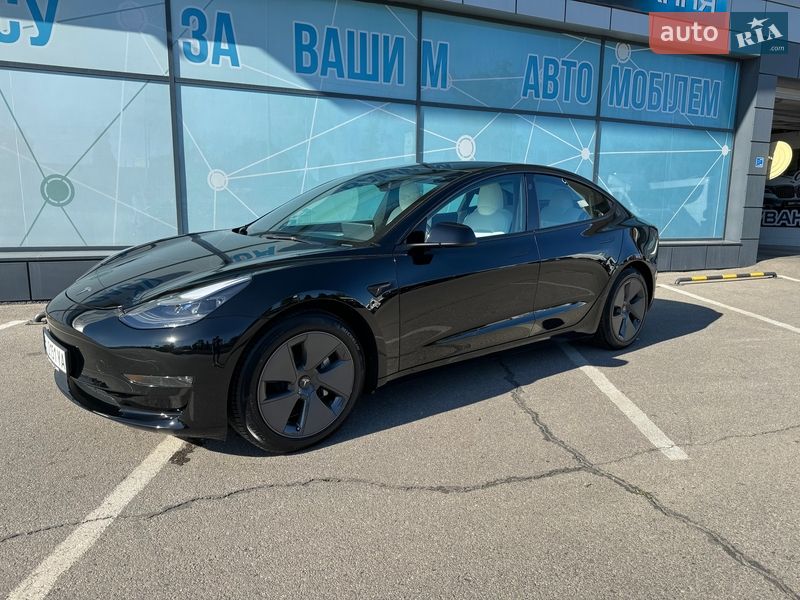 Седан Tesla Model 3 2022 в Полтаве